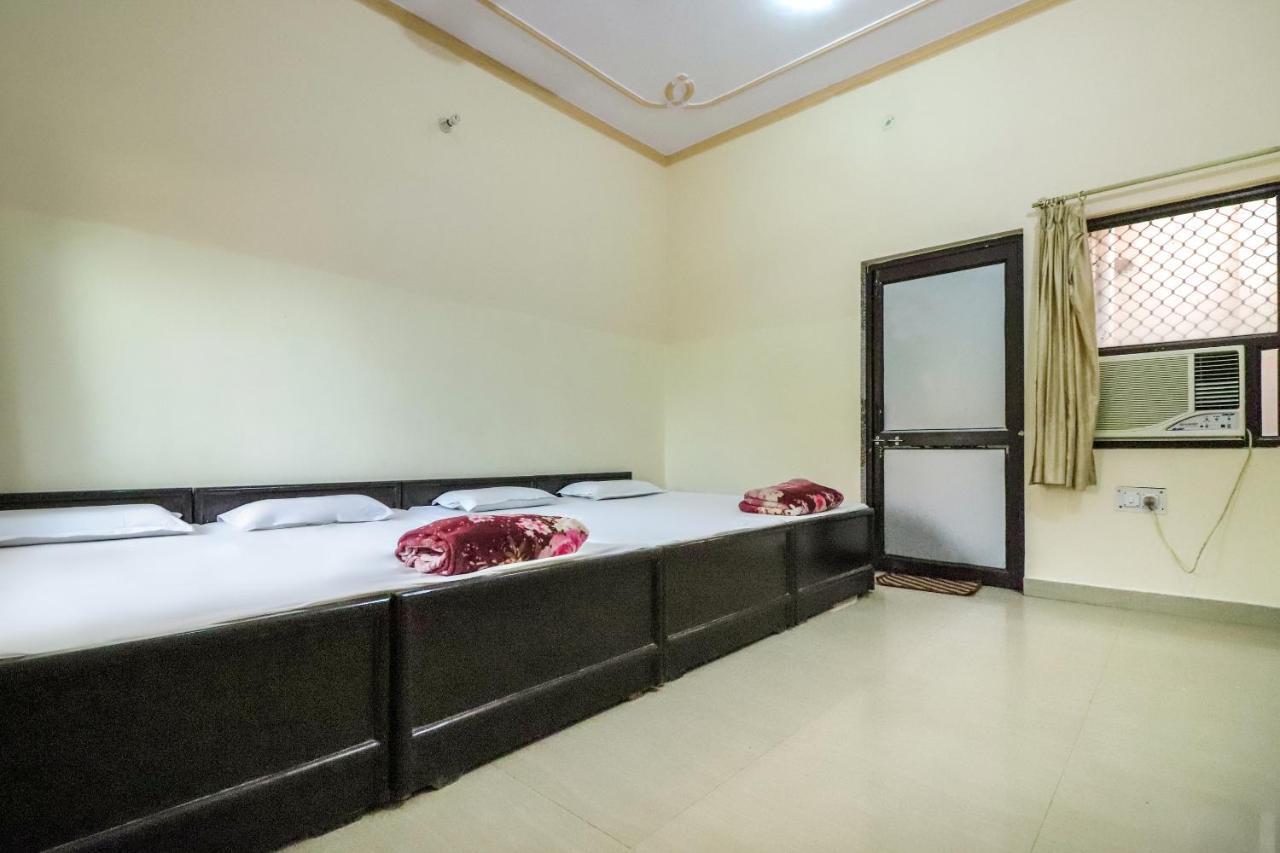 Spot On 60838 Shri Giriraj Dham Hotel Govardhan Esterno foto