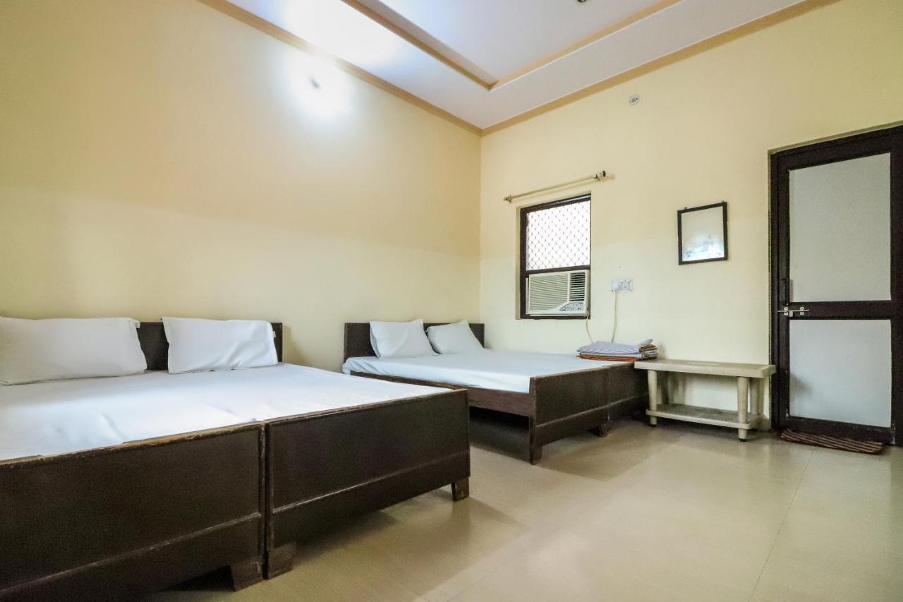 Spot On 60838 Shri Giriraj Dham Hotel Govardhan Esterno foto