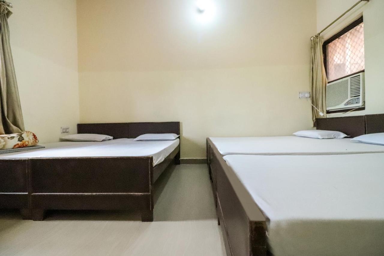Spot On 60838 Shri Giriraj Dham Hotel Govardhan Esterno foto